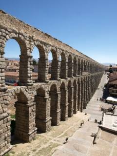 Roman Aqueduct.jpg