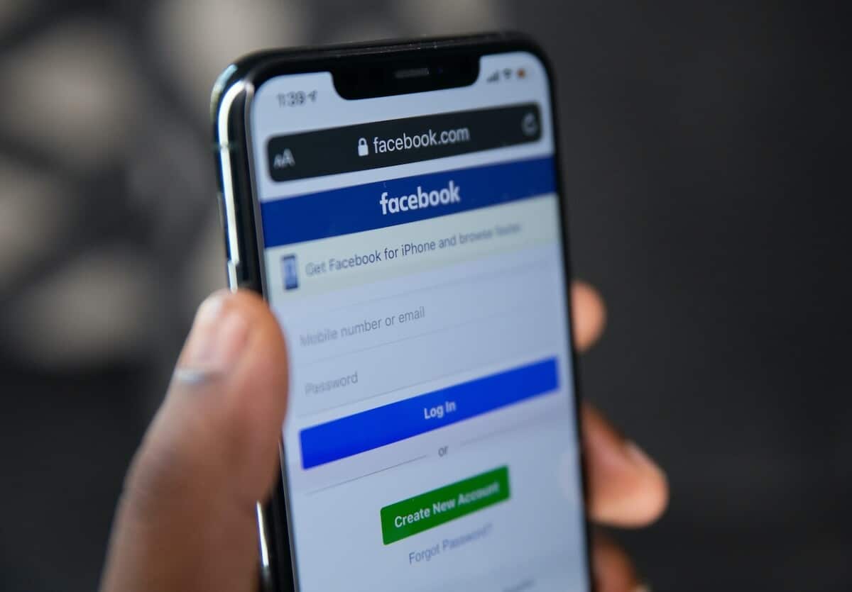 tagging on facebook