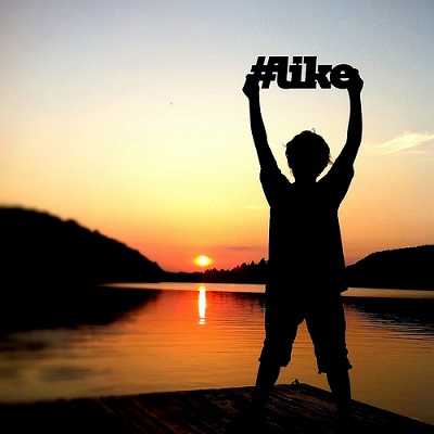 facebook hashtags