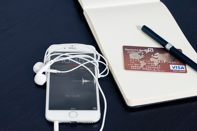 ecommerce-social-media-revolution