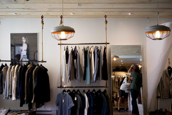clothing-store-984396_1280