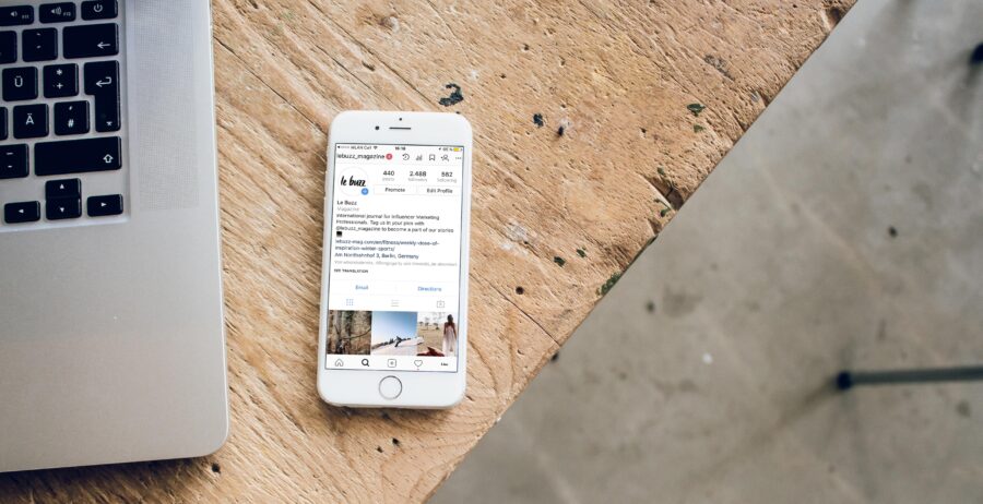 instagram-phone-laptop-desk-unsplash