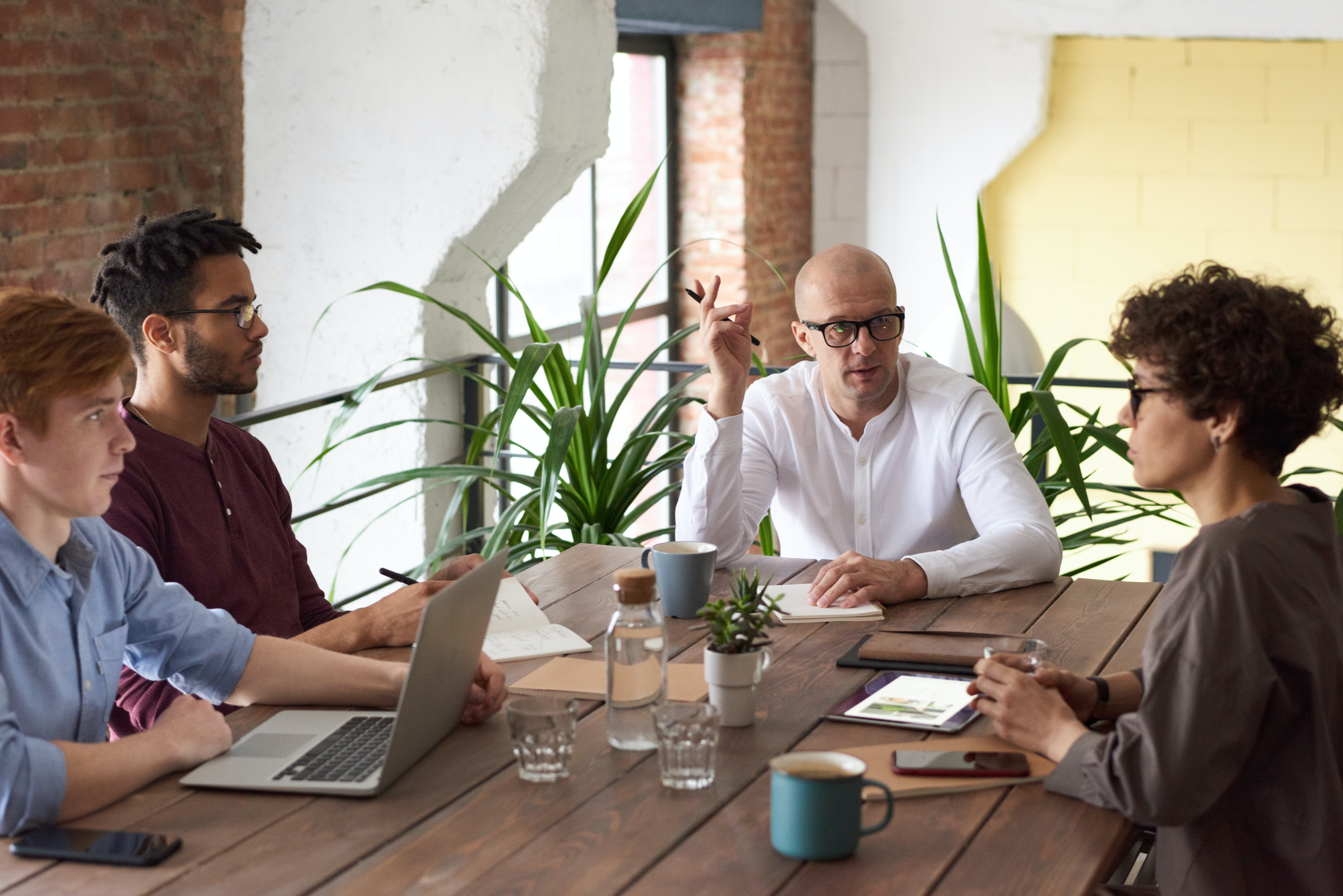 qualitative research, group meeting, discussion