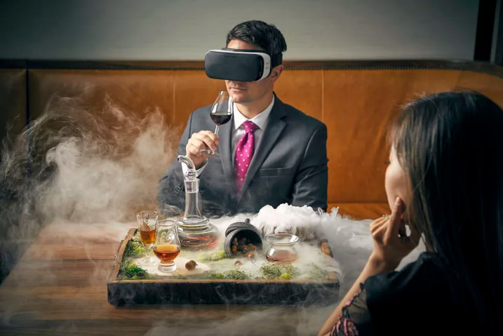 VR
