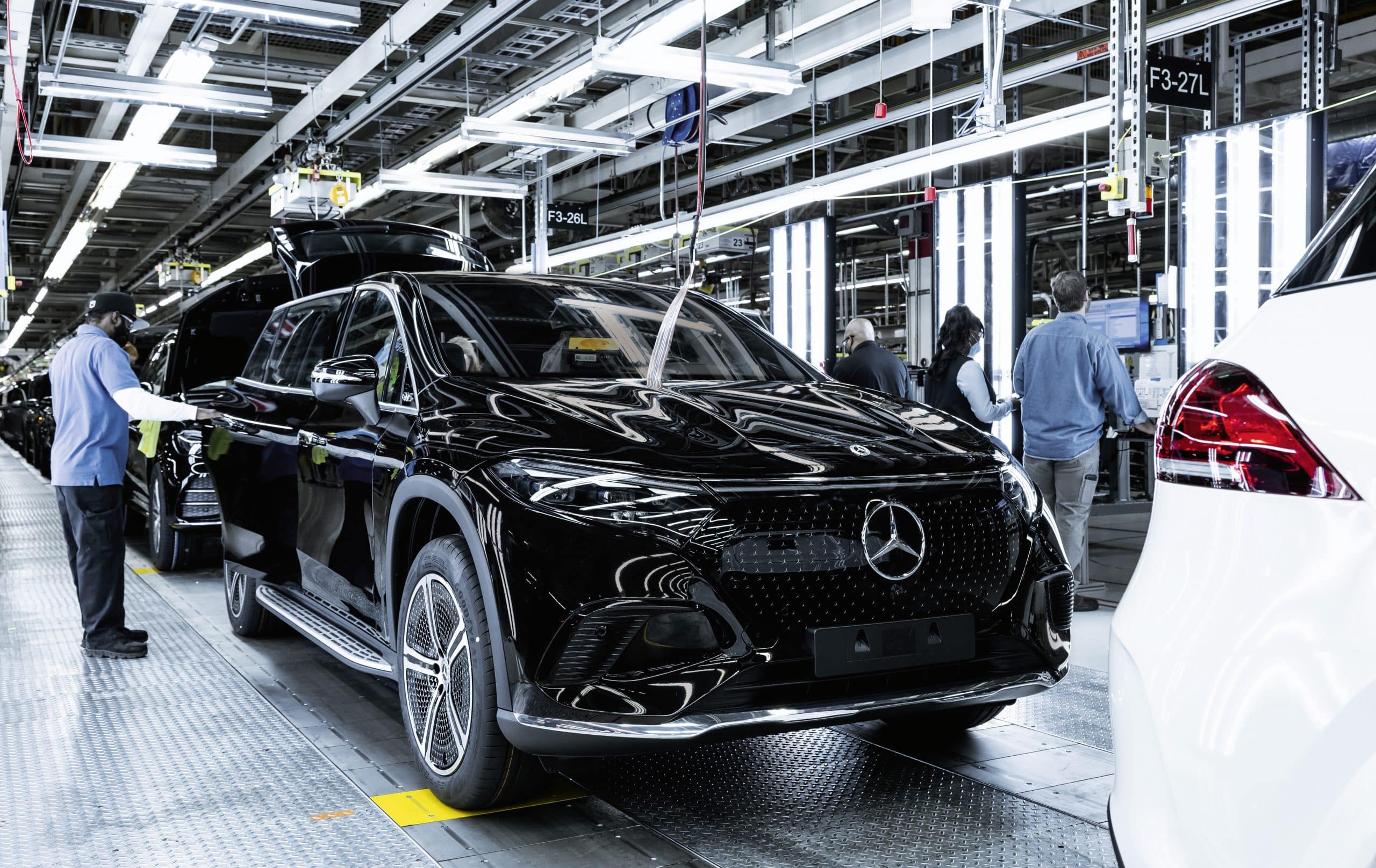 uaw suffers setback as mercedes-benz workers reject unionization