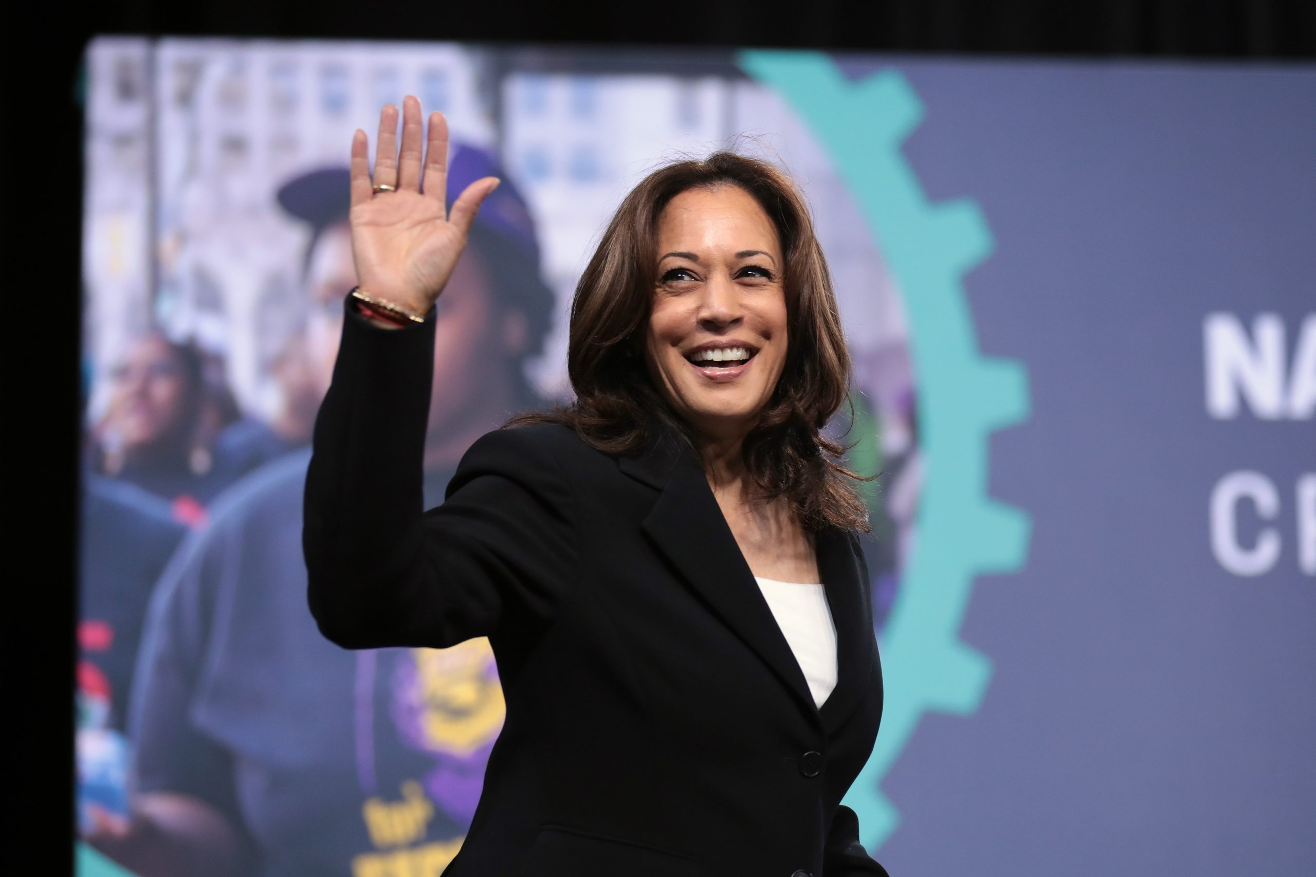 Kamala Harris waving