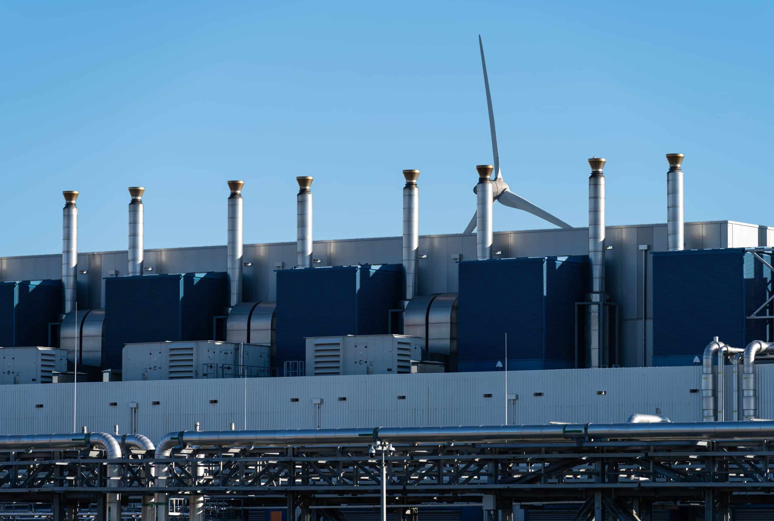 Data center with wind power