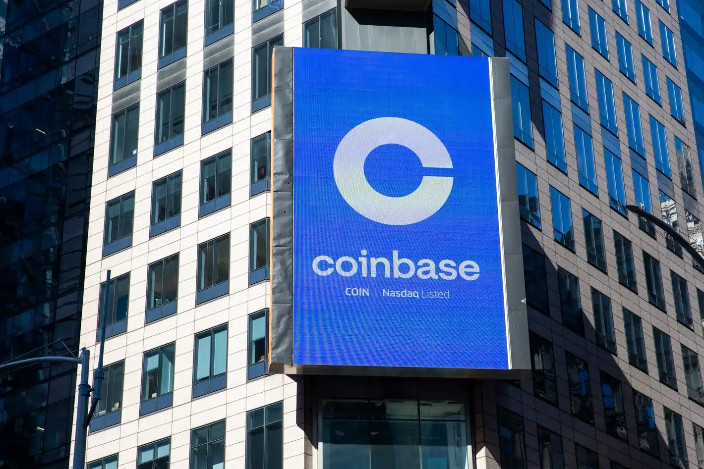 coinbase seeks court approval to view internal communications from the fdic and sec